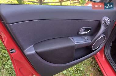 Универсал Renault Clio 2011 в 