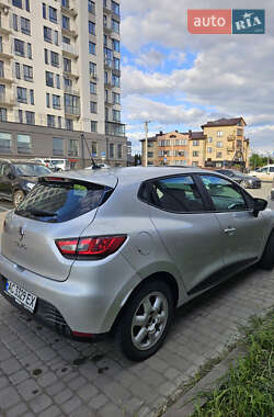 Хэтчбек Renault Clio 2012 в 