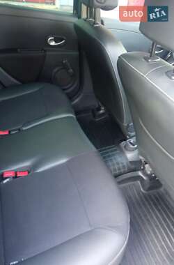 Универсал Renault Clio 2011 в 