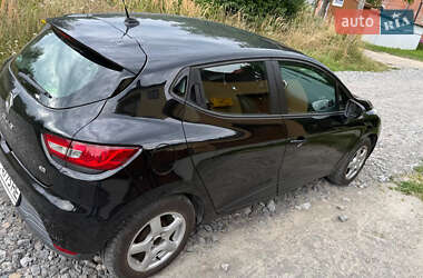 Хэтчбек Renault Clio 2012 в 