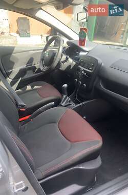 Хэтчбек Renault Clio 2015 в 