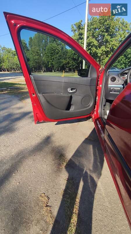 Хэтчбек Renault Clio 2007 в Харькове фото 20 Хэтчбек Renault Clio 2007 в Харькове