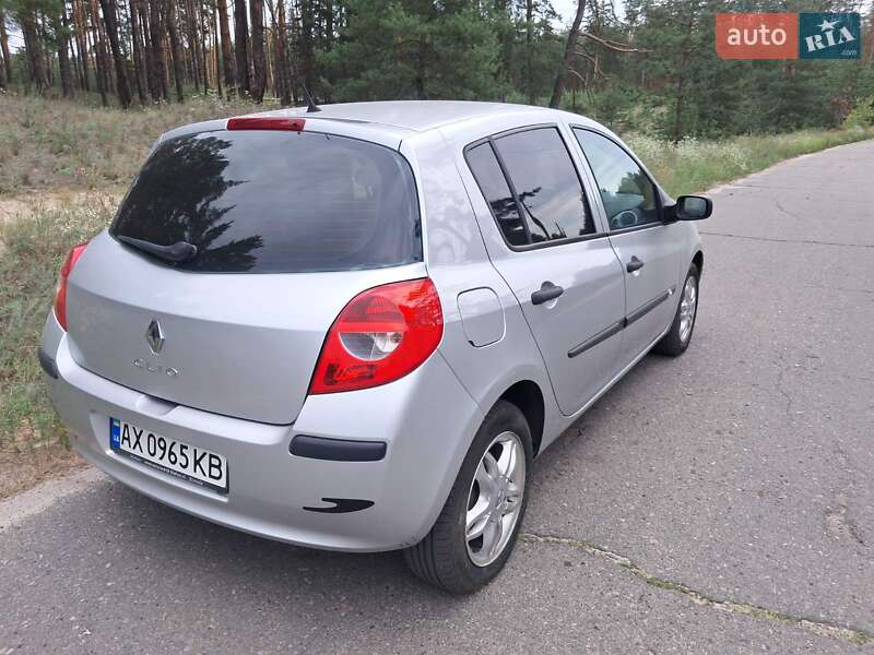Хэтчбек Renault Clio 2007 в Харькове