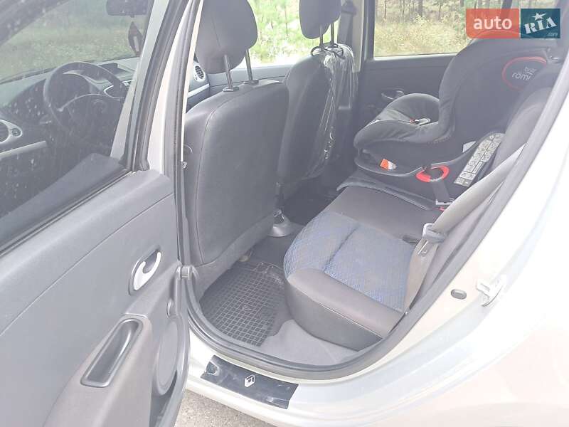 Хэтчбек Renault Clio 2007 в Харькове