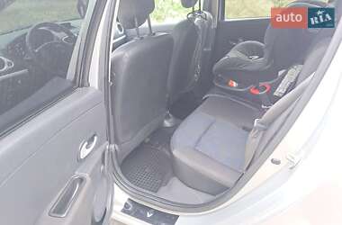 Хэтчбек Renault Clio 2007 в 