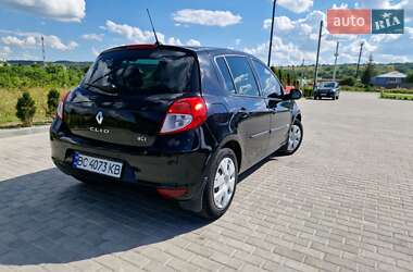 Хэтчбек Renault Clio 2012 в 