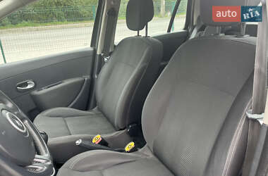Универсал Renault Clio 2011 в 