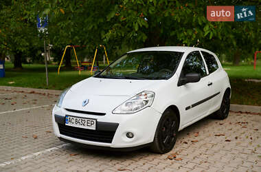 Хэтчбек Renault Clio 2013 в 