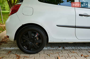 Хэтчбек Renault Clio 2013 в 