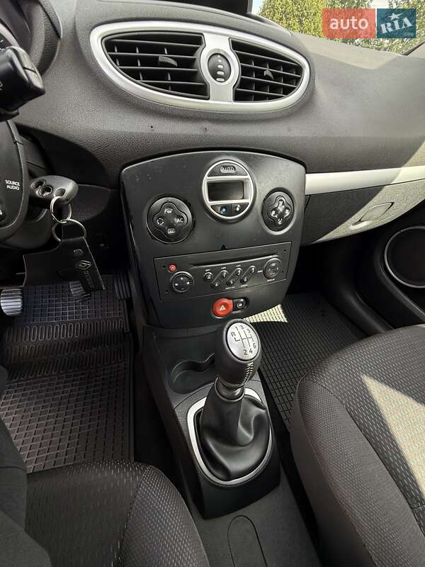 Универсал Renault Clio 2008 в Кропивницком фото 10 Универсал Renault Clio 2008 в Кропивницком