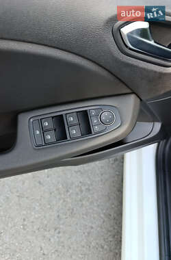 Хэтчбек Renault Clio 2023 в 