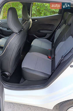 Хэтчбек Renault Clio 2023 в 