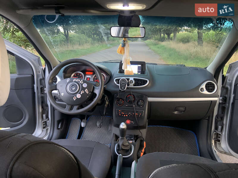 Универсал Renault Clio 2012 в Ровно