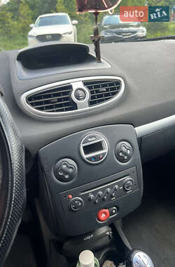 Универсал Renault Clio 2007 в 