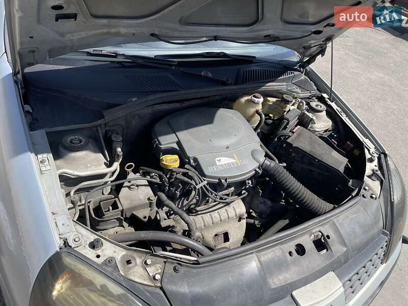 Хэтчбек Renault Clio 2003 в Киеве