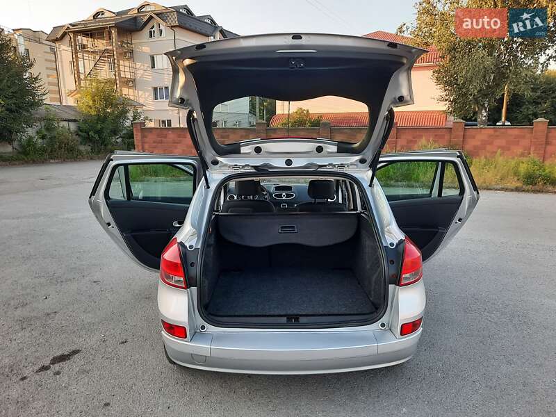 Универсал Renault Clio 2009 в Ровно фото 16 Универсал Renault Clio 2009 в Ровно