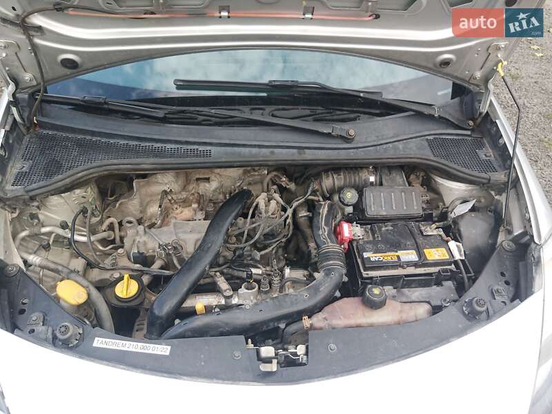 Универсал Renault Clio 2008 в Луцке фото 8 Универсал Renault Clio 2008 в Луцке