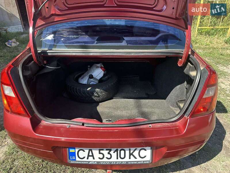 Хэтчбек Renault Clio 2001 в Черкассах