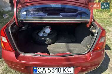 Хэтчбек Renault Clio 2001 в 