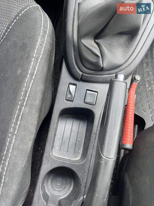 Хэтчбек Renault Clio 2013 в Львове