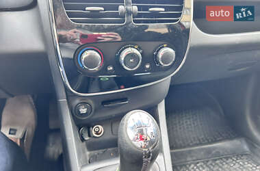 Хэтчбек Renault Clio 2013 в 