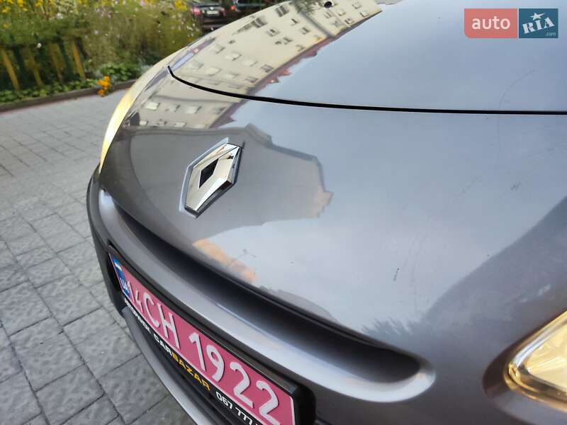 Хэтчбек Renault Clio 2011 в Львове