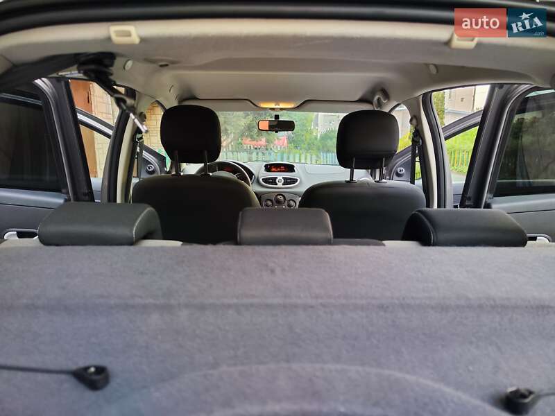 Хэтчбек Renault Clio 2011 в Львове