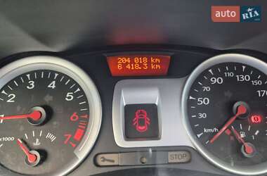 Хэтчбек Renault Clio 2009 в 