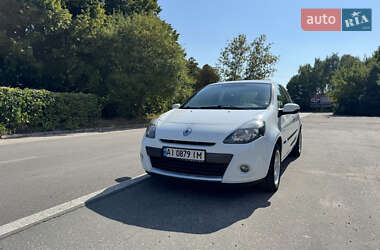 Хэтчбек Renault Clio 2010 в 