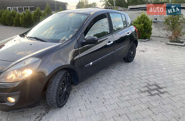 Хэтчбек Renault Clio 2008 в 