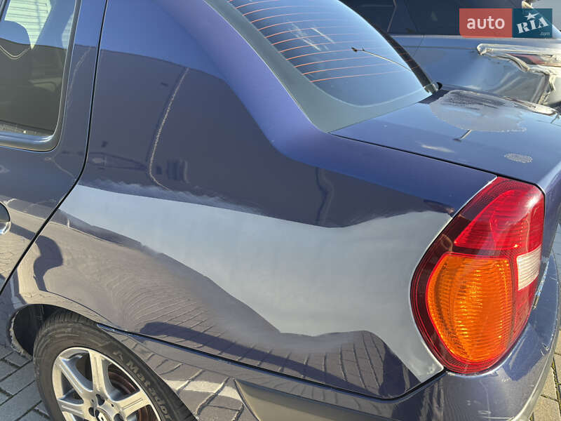 Хэтчбек Renault Clio 2003 в Львове