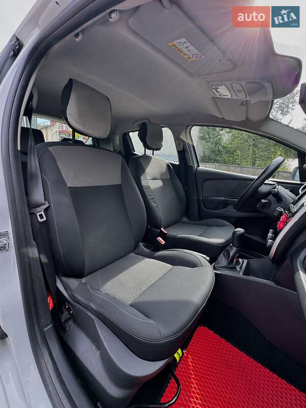 Хэтчбек Renault Clio 2016 в Тернополе фото 15 Хэтчбек Renault Clio 2016 в Тернополе