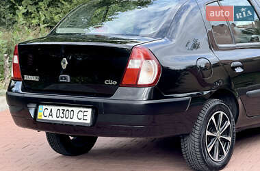 Седан Renault Clio 2006 в 