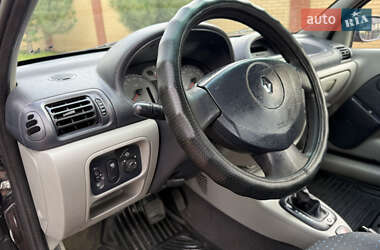 Седан Renault Clio 2006 в 