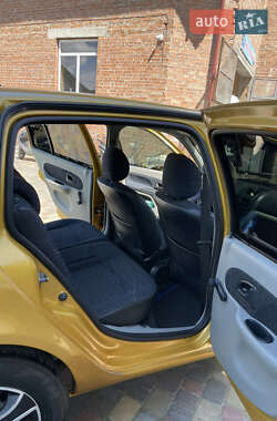 Хэтчбек Renault Clio 2002 в 