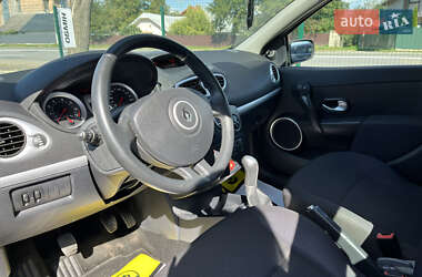 Хэтчбек Renault Clio 2008 в 