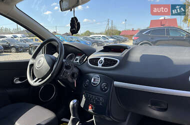 Хэтчбек Renault Clio 2008 в 