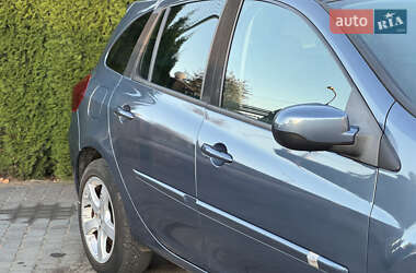 Универсал Renault Clio 2009 в 