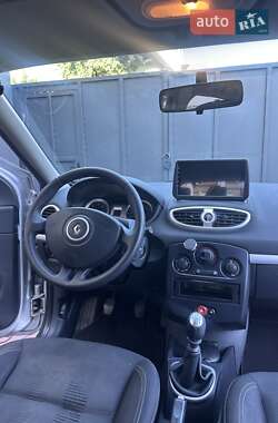 Универсал Renault Clio 2009 в 