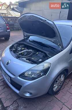 Универсал Renault Clio 2009 в 