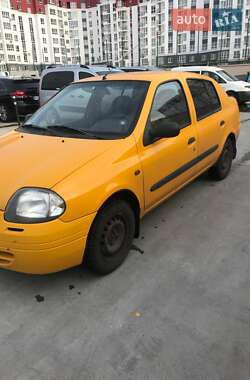Хэтчбек Renault Clio 2001 в 