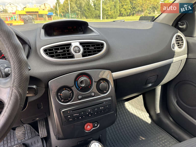 Универсал Renault Clio 2012 в Львове
