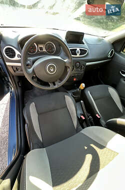 Универсал Renault Clio 2010 в 