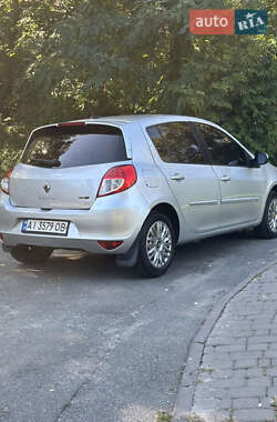Хетчбек Renault Clio 2011 в 