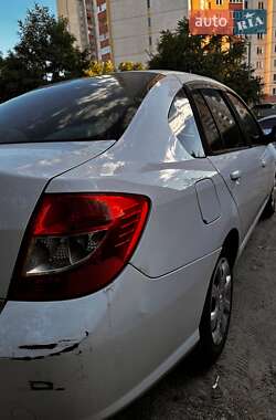 Седан Renault Clio 2010 в 