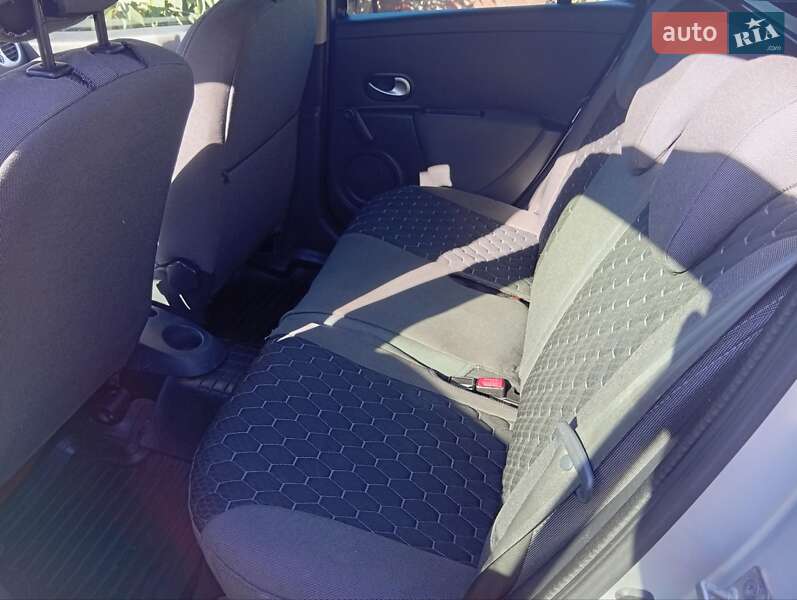 Универсал Renault Clio 2010 в Виннице фото 5 Универсал Renault Clio 2010 в Виннице