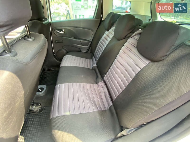 Универсал Renault Clio 2015 в Ивано-Франковске