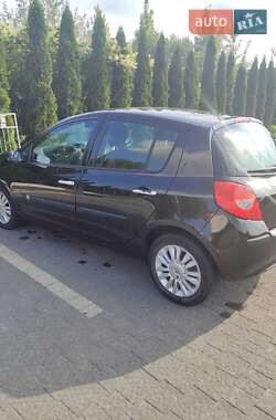 Хэтчбек Renault Clio 2008 в 