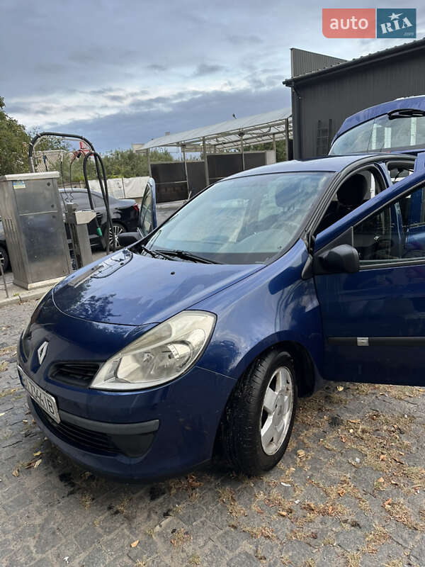Хэтчбек Renault Clio 2008 в Полтаве