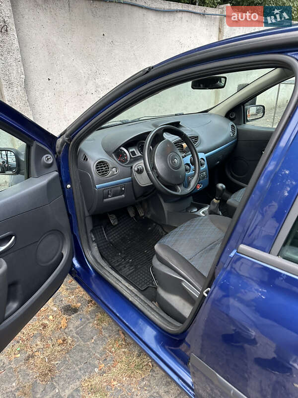 Хэтчбек Renault Clio 2008 в Полтаве